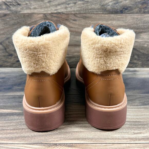 NIB Clarks Andie Mae 8.5M Leather Faux Fur Cuff Comfort Ankle Booties Tan Brown - Picture 7 of 11